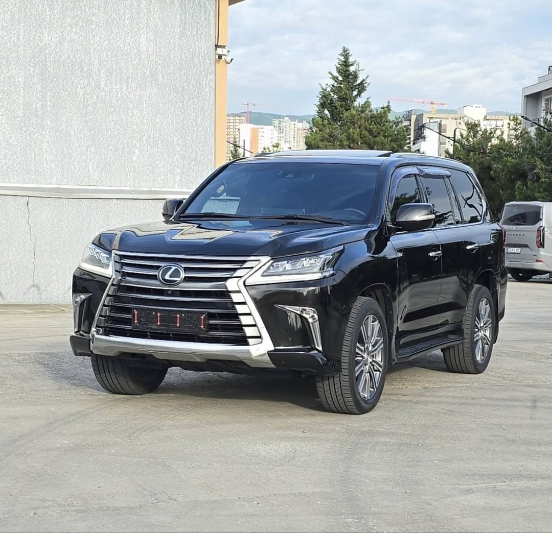 Lexus LX570 2016