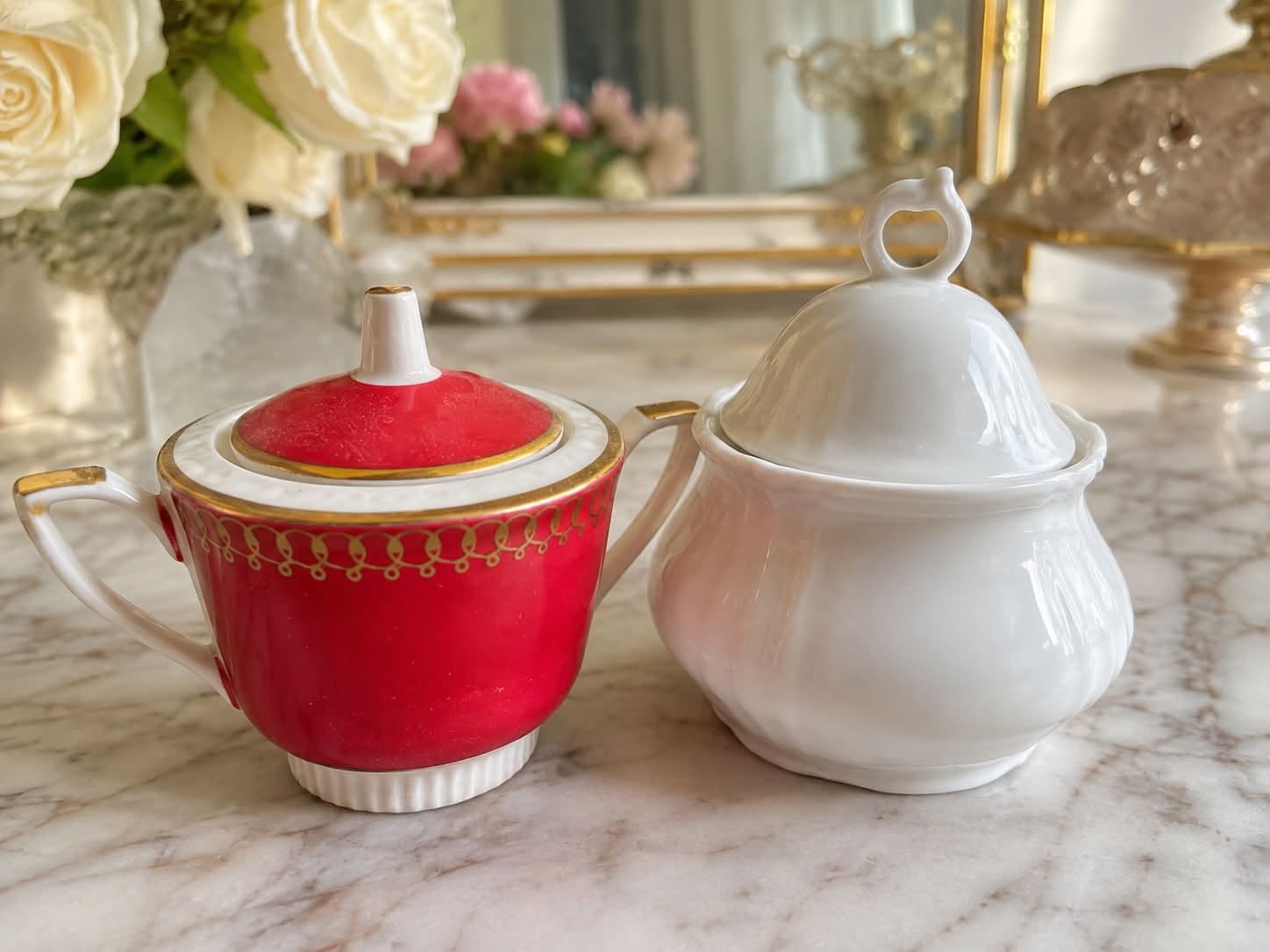 Porcelain sugar bowl and creamer set