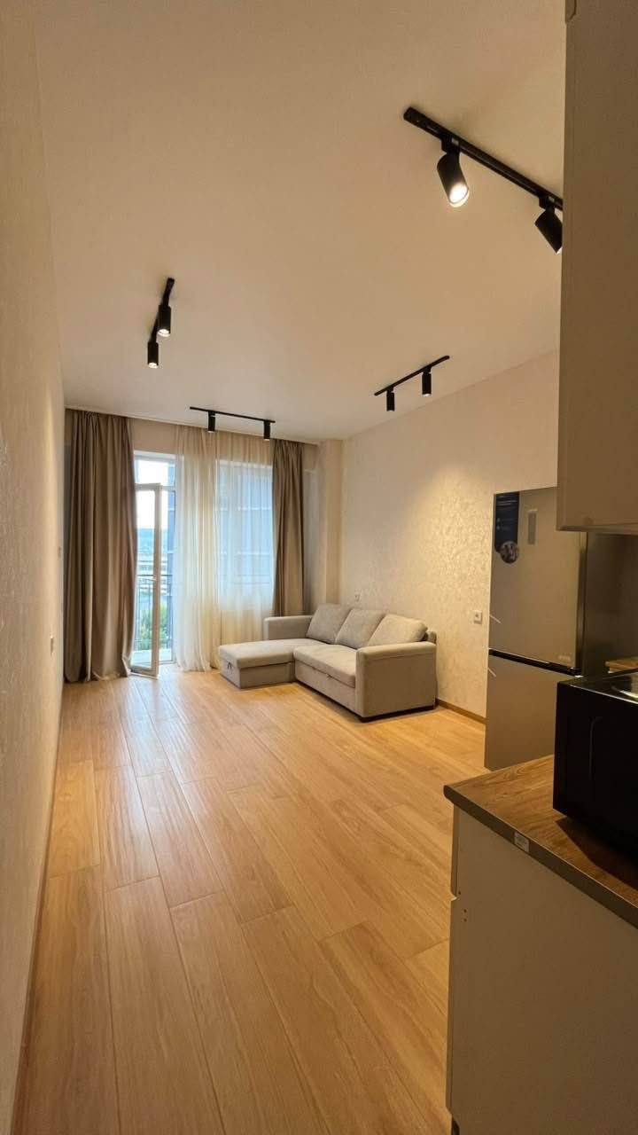 2-комнатная квартира в аренду, Тбилиси — $1,200
