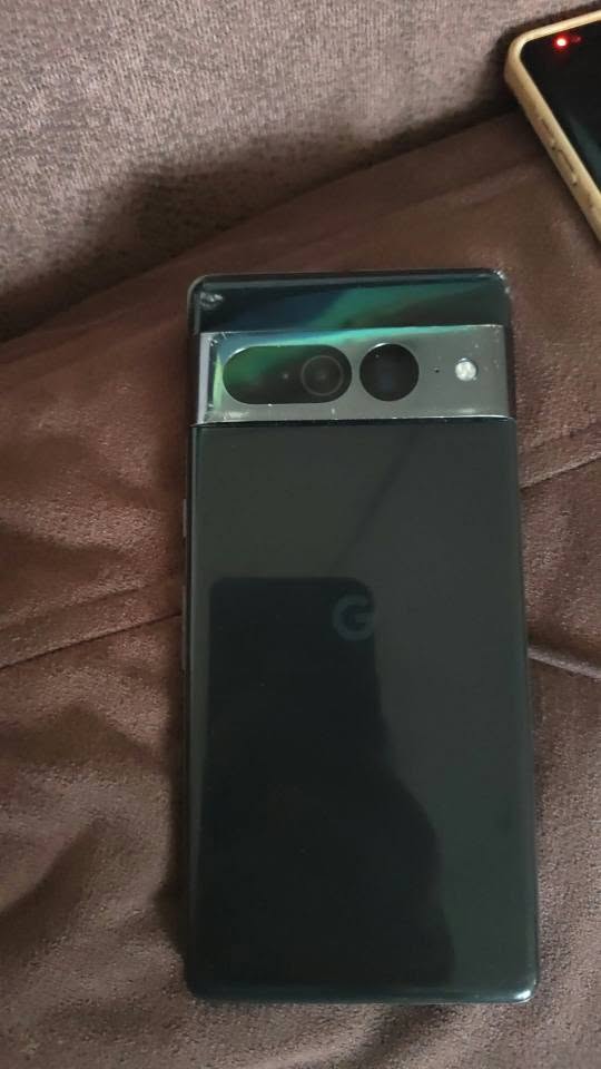 იყიდება google 7_pro_shuhaa გატექსილია მხოლოდ ეკრანის