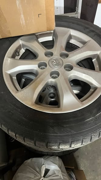 Toyota — 120,000 драм