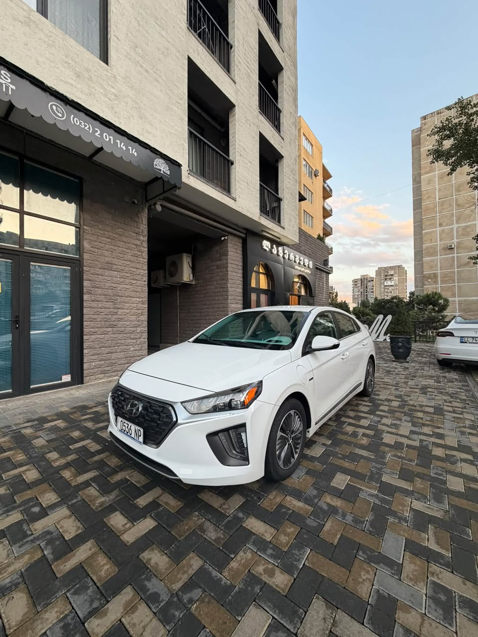HYUNDAI IONIQ PLUG-IN ჰიბრიდი BLUE DRIVE 2020