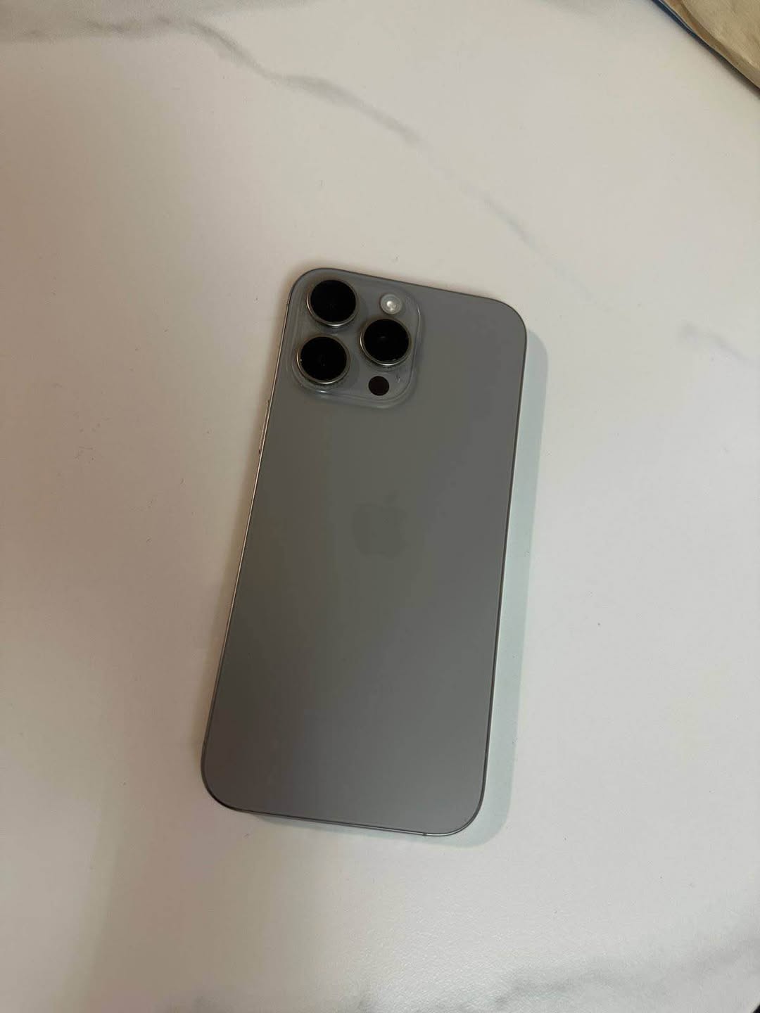 iPhone 16 Pro Max 256GB, 90% battery