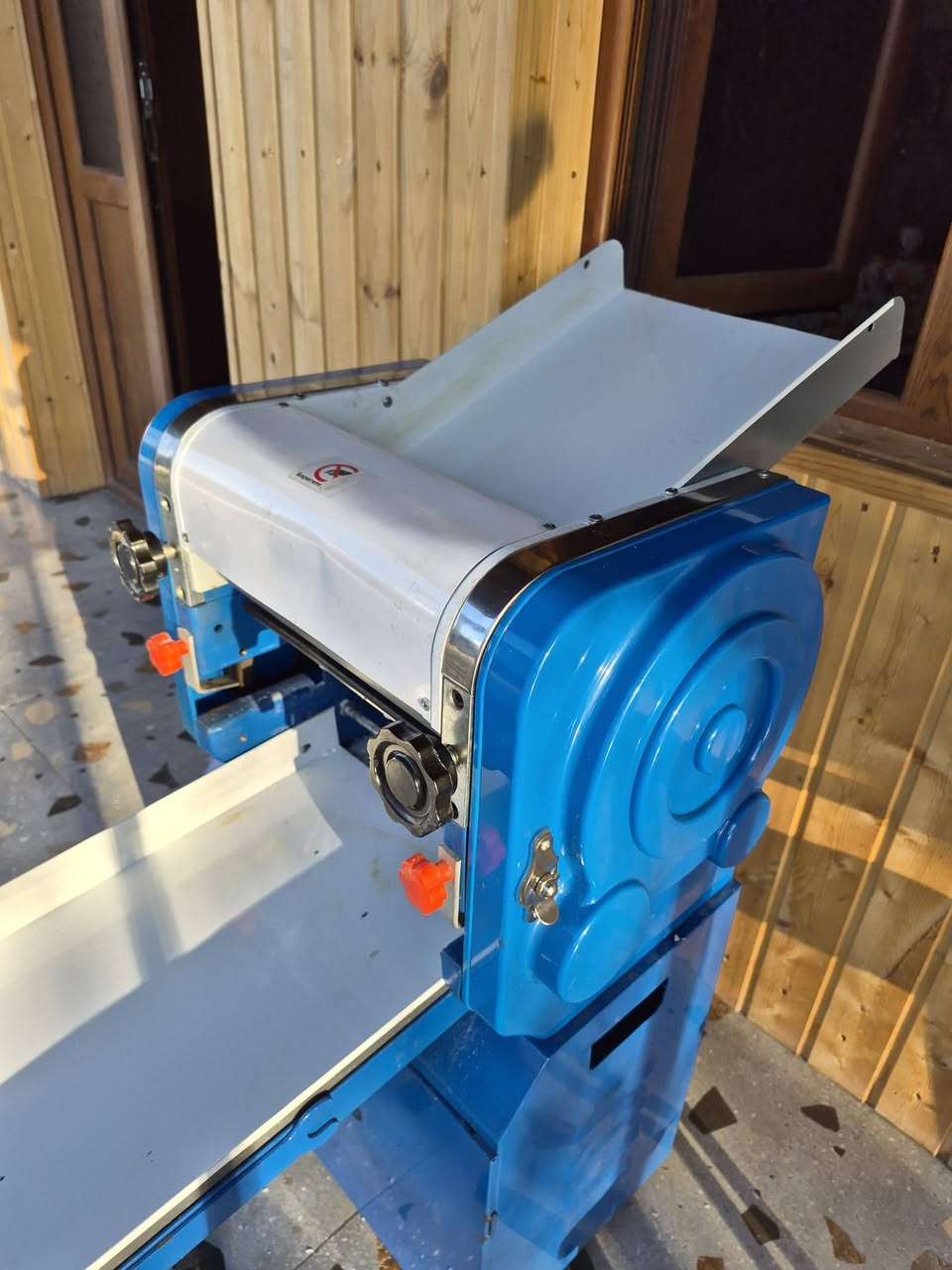 Dough press for sale, also has a meat grinder — 1,500₾
