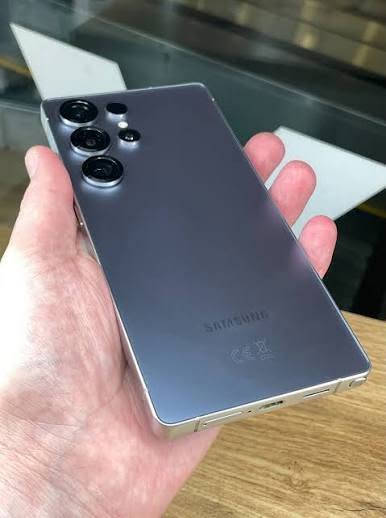 Samsung S25 Ultra, ideal condition
