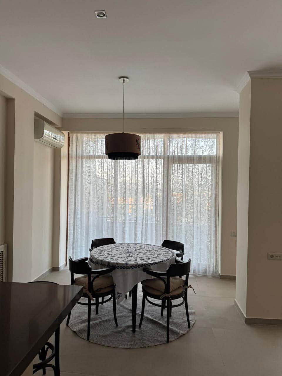 3-bedroom apartment for rent Vake, 165 sqm