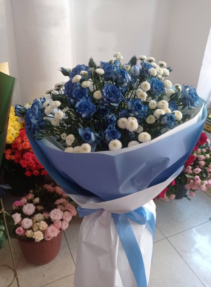 სპრეი ვარდები 5 ლარი .ქართული ვარდები — 15₾