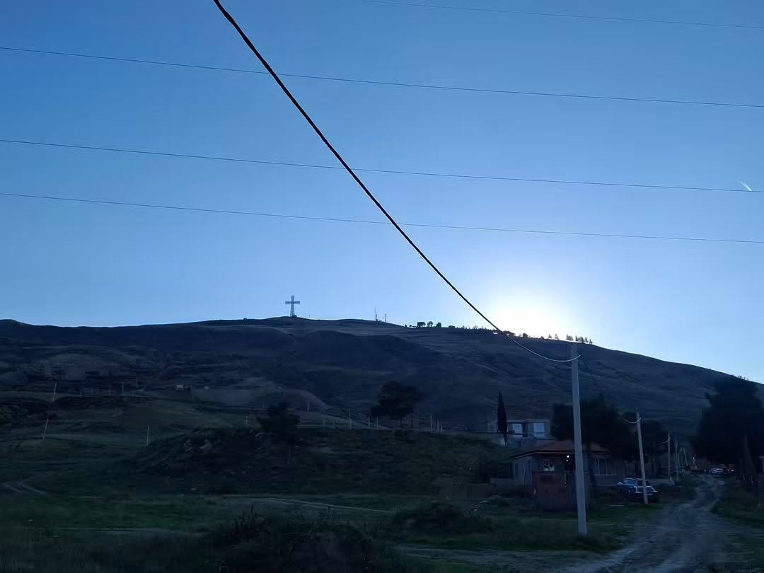 Təcili !!! İaqlluji şəhərində torpaq sahəsi satılır — 50$