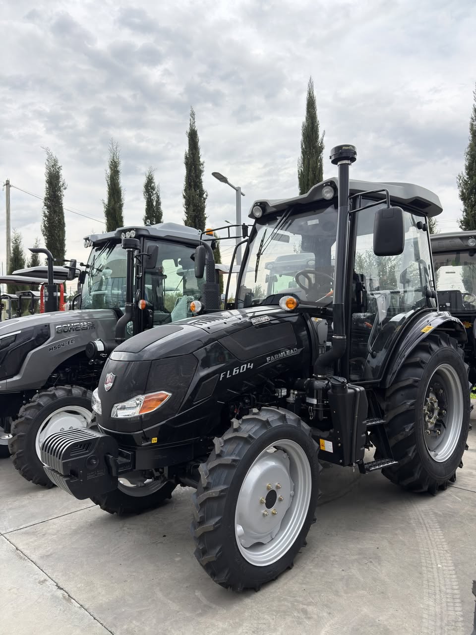 🚜 **Traktorların yeni modelləri - sizin**