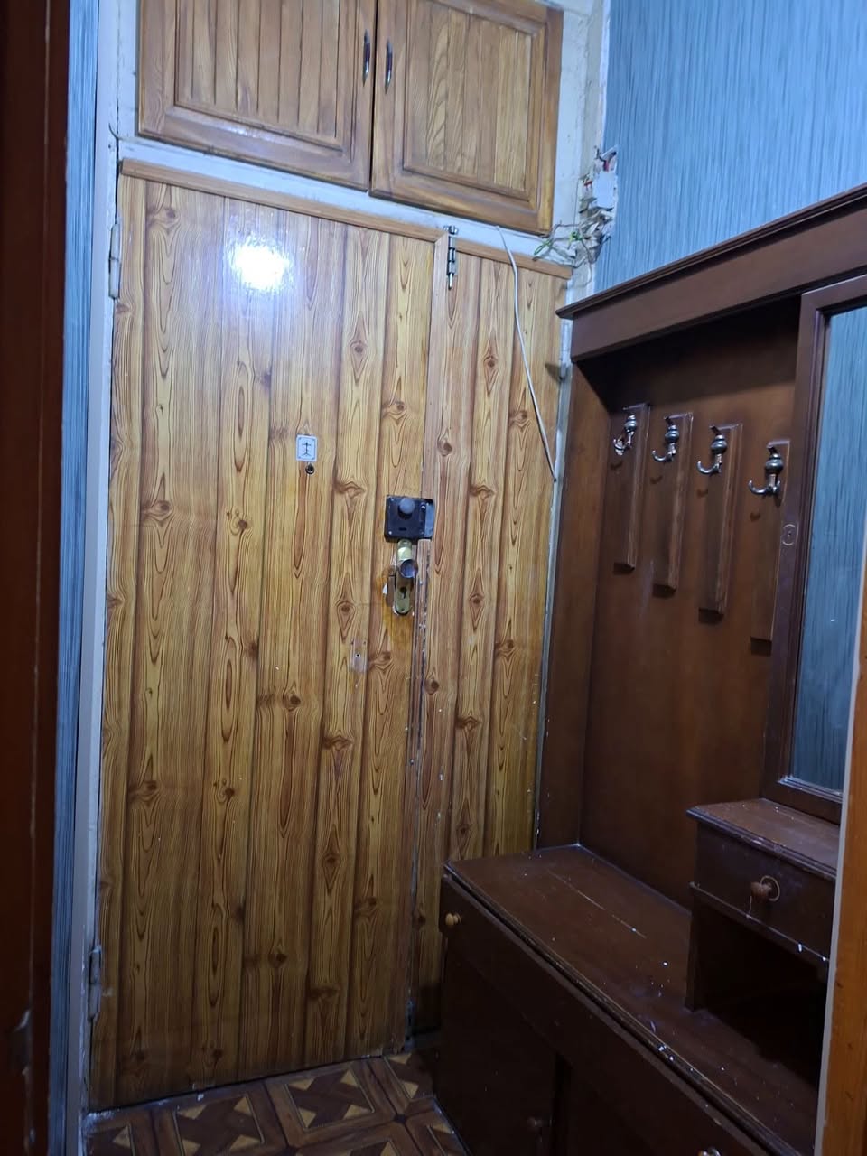 Продаётся тел. На проспекте Москвы, Варджия — 54,000$
