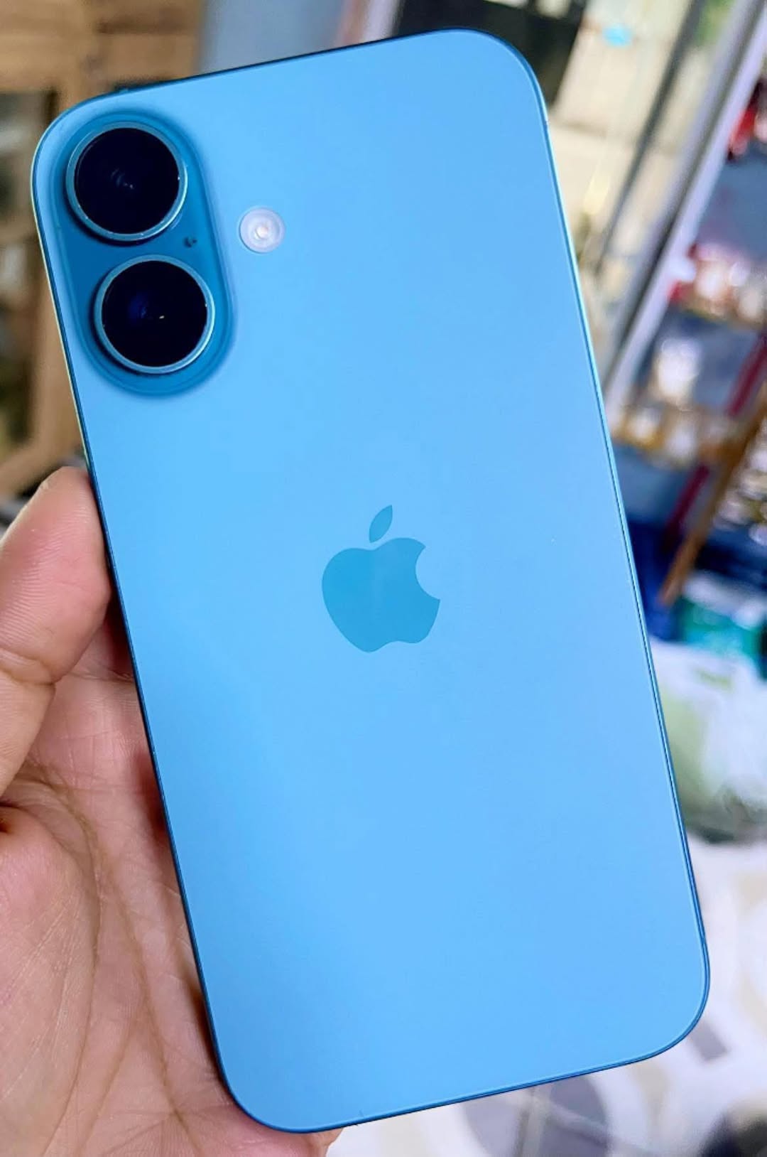 iPhone 16 128 GB, батарея 91%