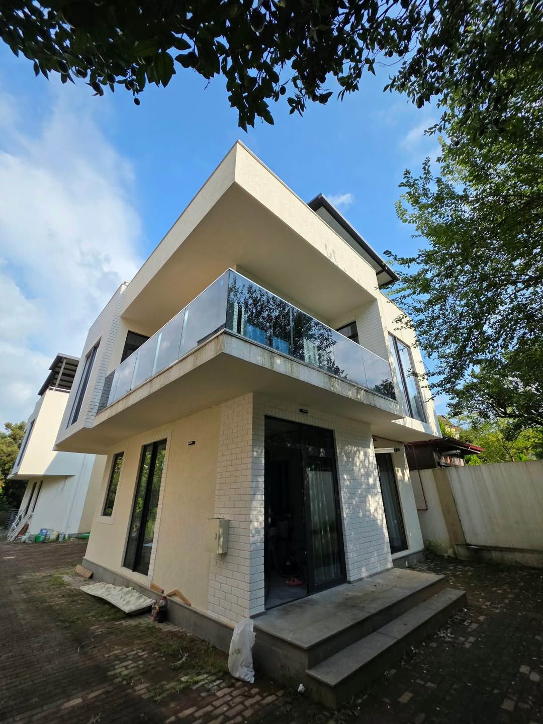 Kirayəyə mənzil verilir, Batumi