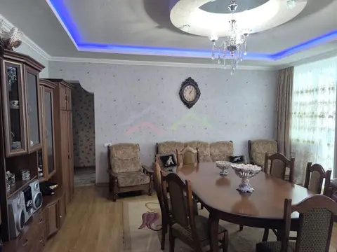 A 3-room apartment is for sale in Gori — $70,000