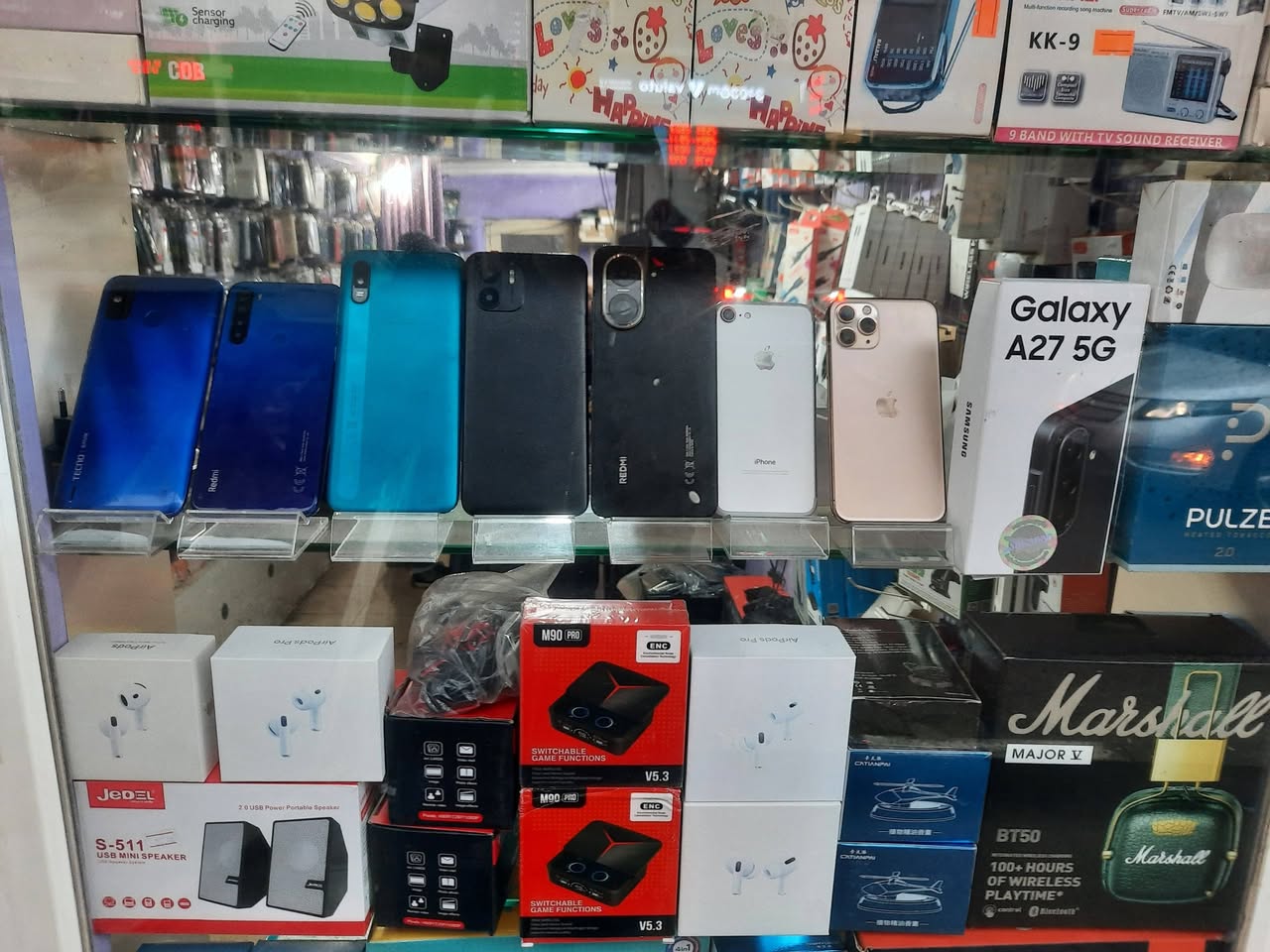 ტელეფონები: Tecno, Redmi, iPhone, Samsung