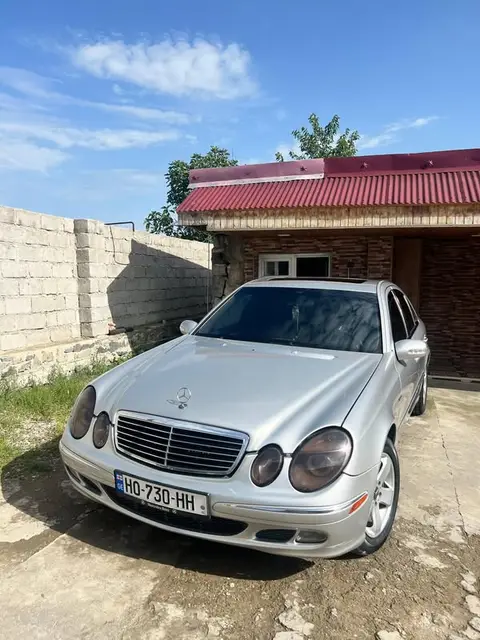 Mercedes-Benz E-Класс 2002