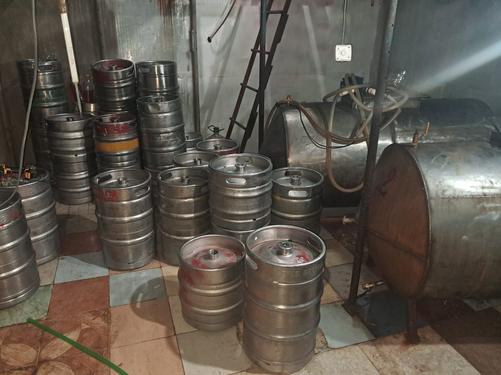 50L and 30L beer kegs