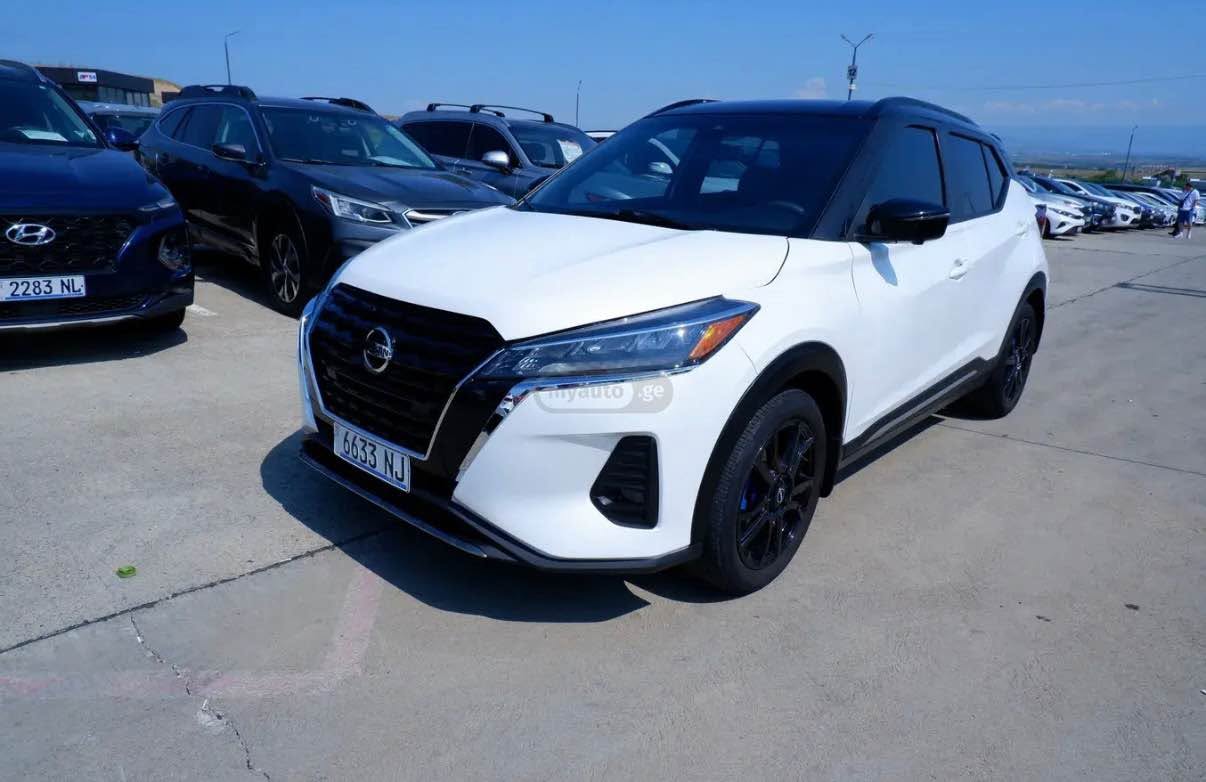Մեքենան բոլոր գույներով 2022 — 38000 ₾