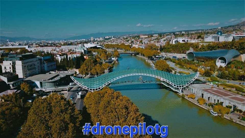 ხის საწოლები ბავშვებისა და მოზარდებისთვის +