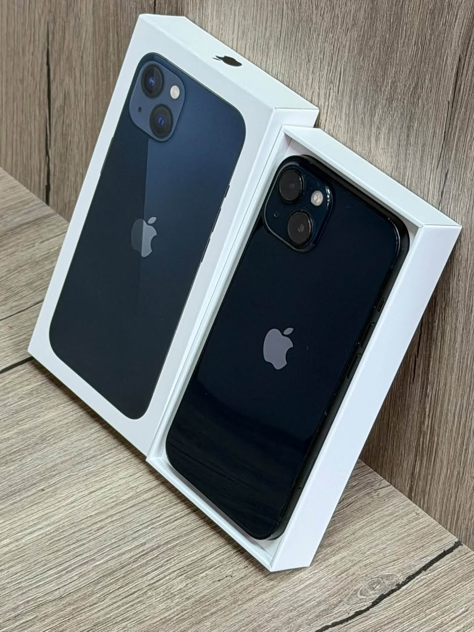 iPhone 13, 128 GB, battery health 76%, in ideal condition, price 520₾