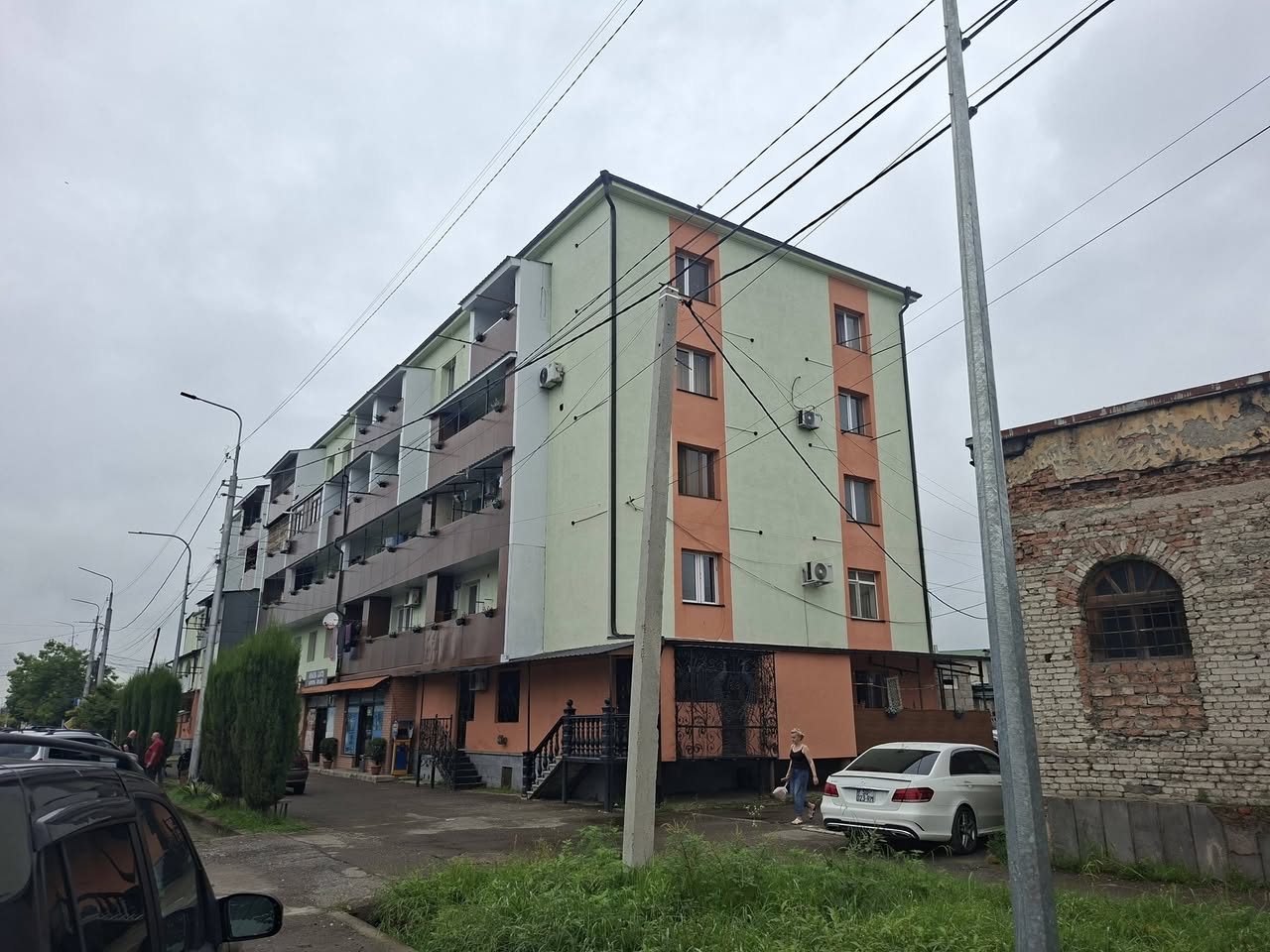 Satılık daire, Samtredia