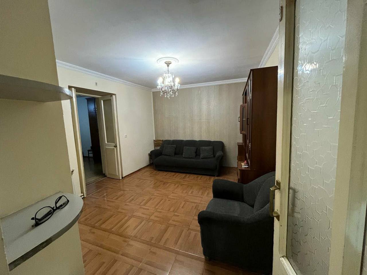 2 oda daire kiraya verilmektedir, Tiflis