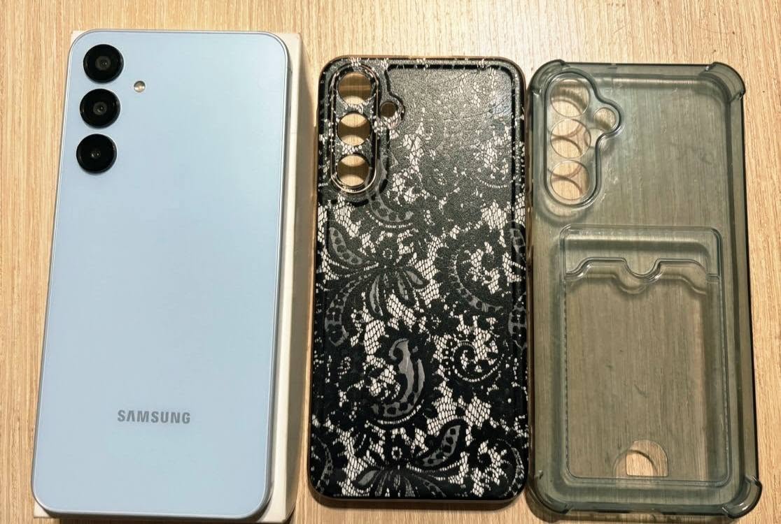 Samsung Galaxy A16 with cases