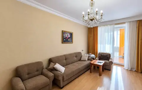 Продаётся 3-комнатная квартира, Ереван