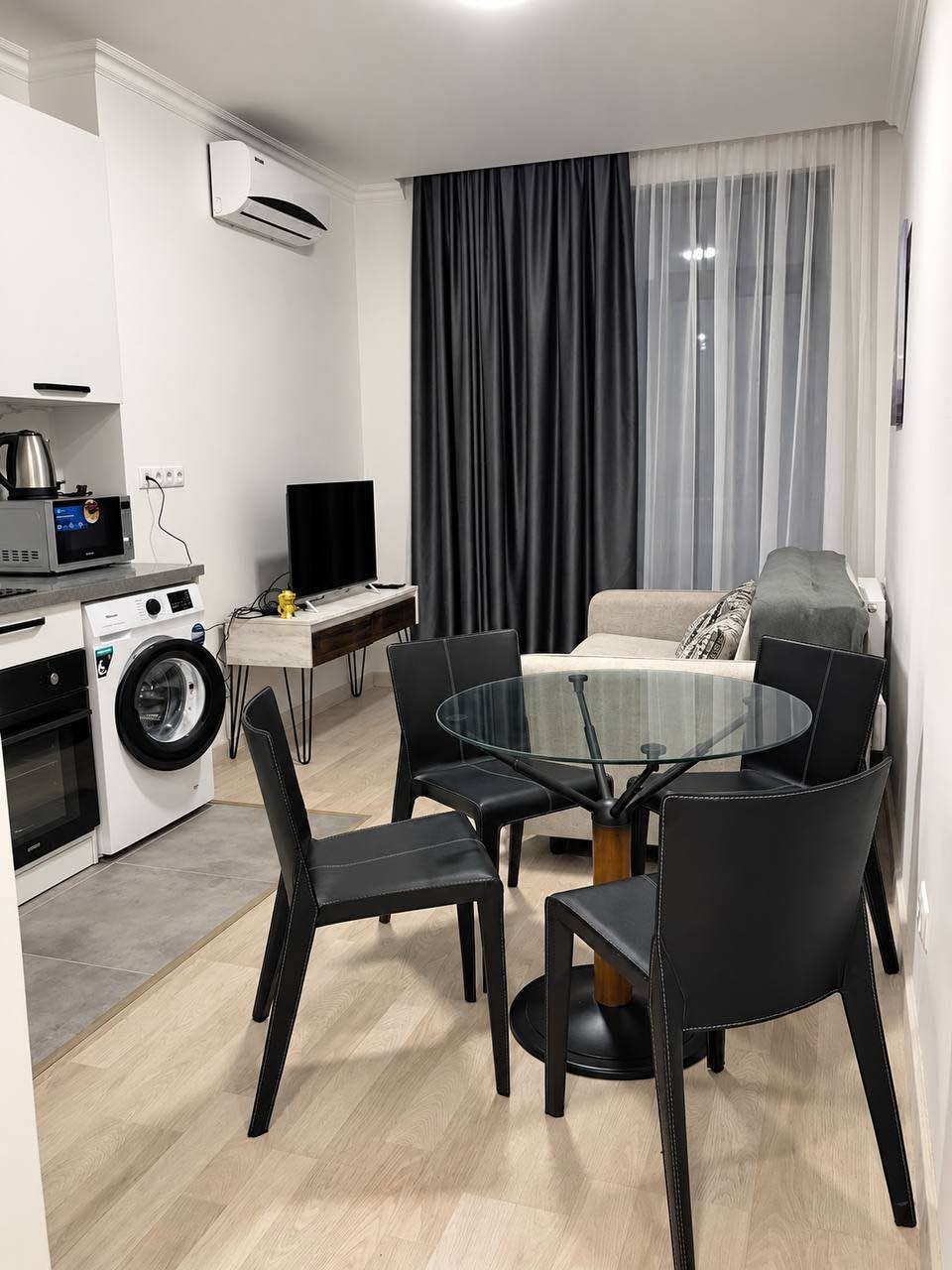Продаётся 2-комнатная квартира, Батуми — $80,000