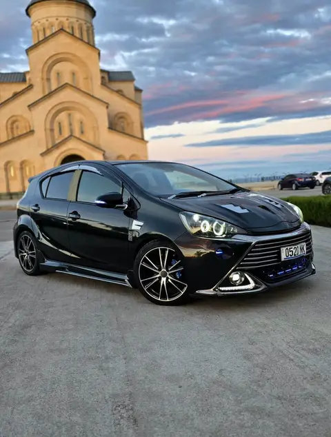 Toyota Aqua 2016