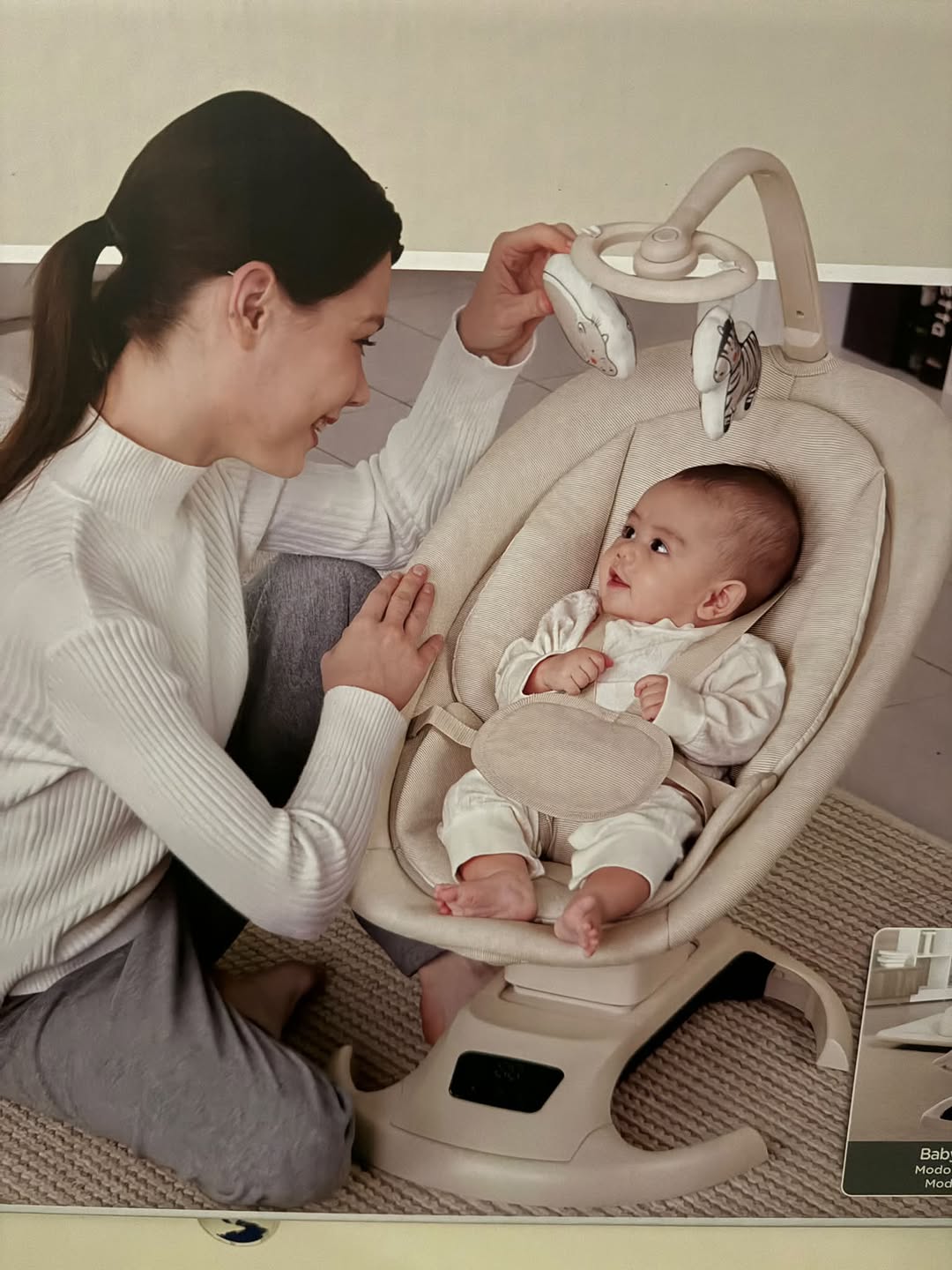 Mustela Lullaby Orbit uşaq yatağı
