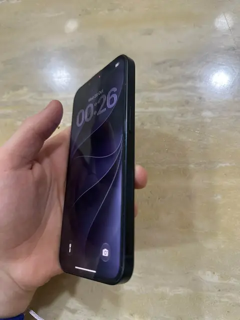 iPhone 13, 77% batareya, 2 qeysi