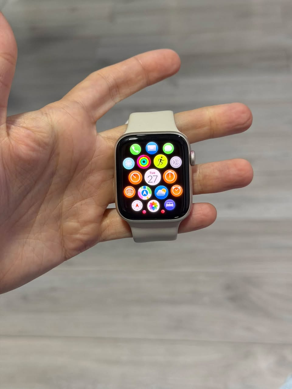 Apple Watch SE 2, batareya 100%