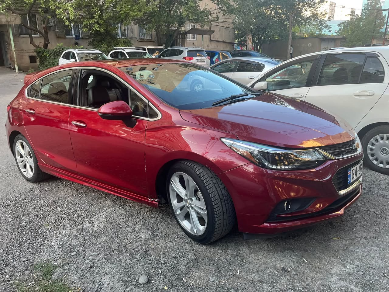 იყიდება 2016 წლის 12 თვე — 6,300$