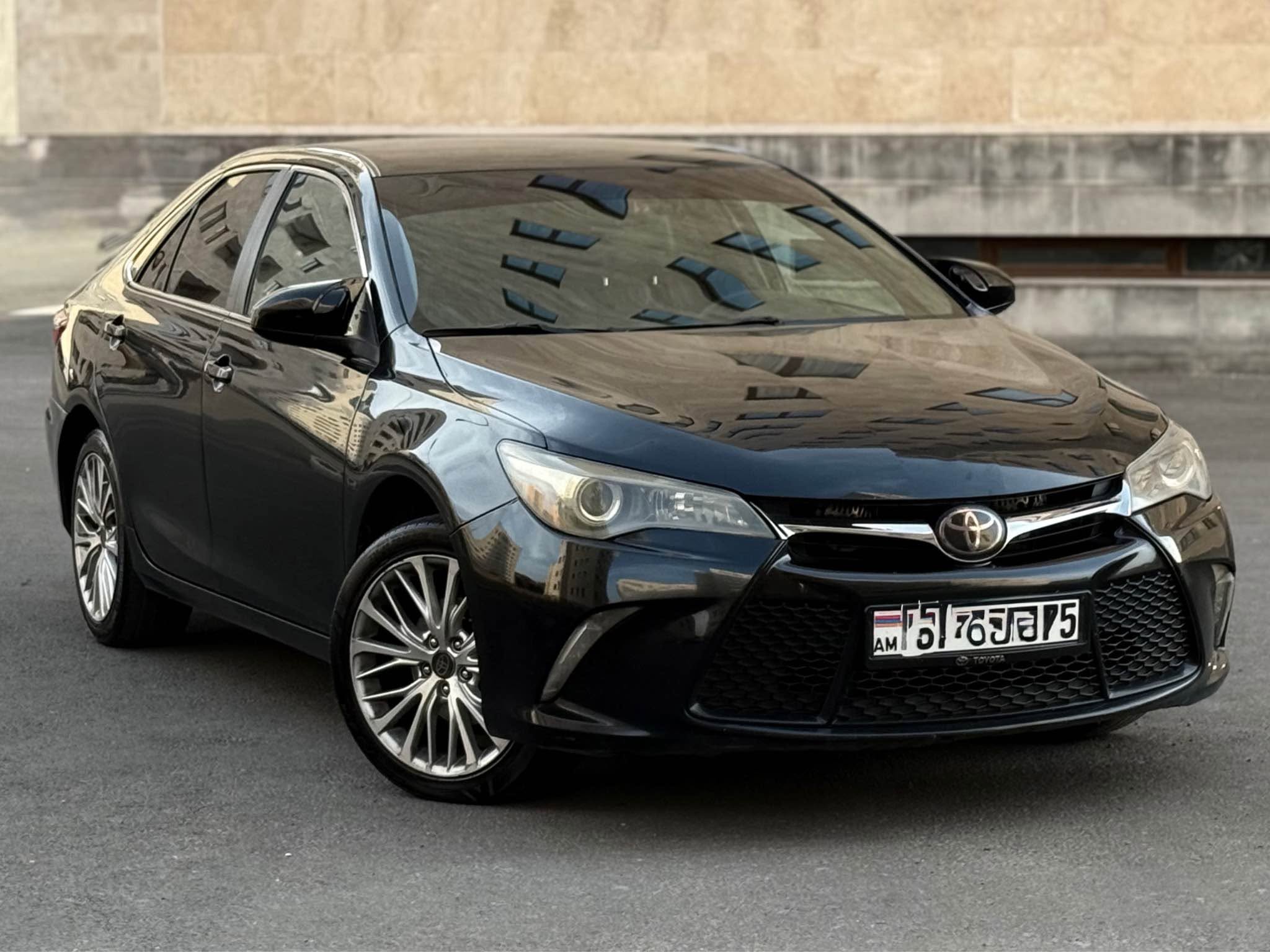 Toyota Camry 2017