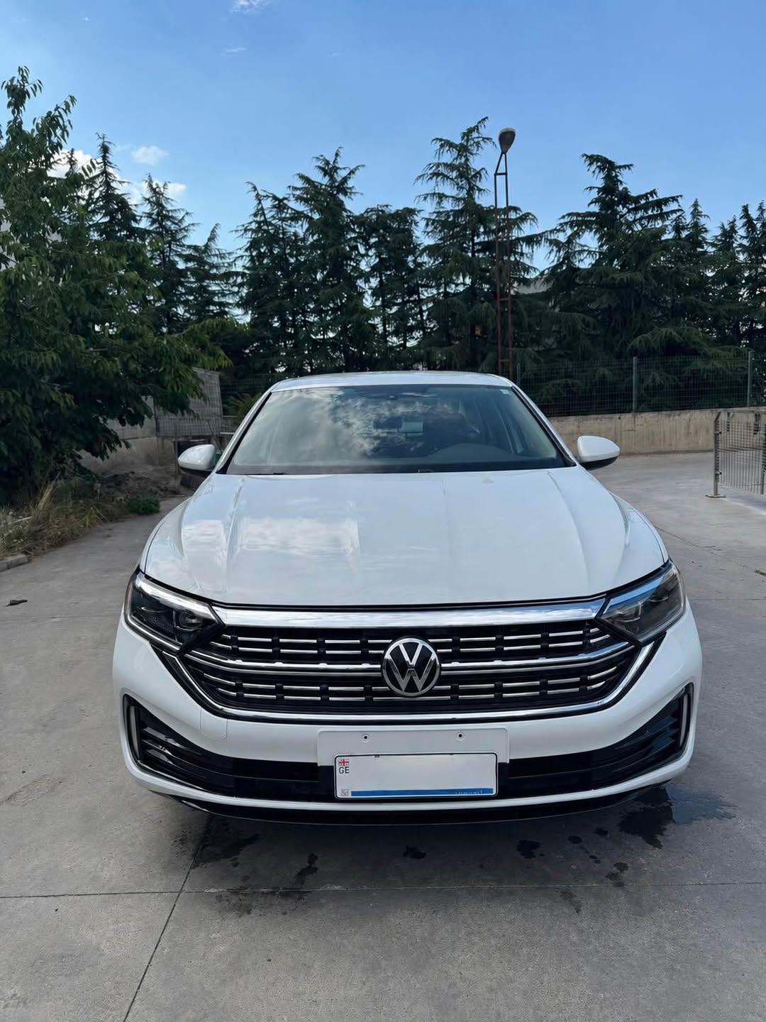 Продаётся Volkswagen Jetta 2024 года, есть