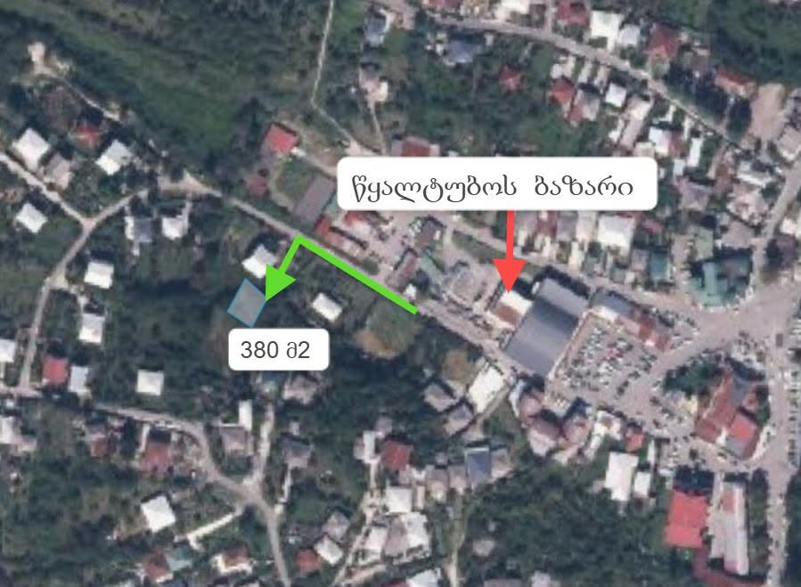 Zugdidi'de merkezi pazarda 380 metrekarelik arsa satılık