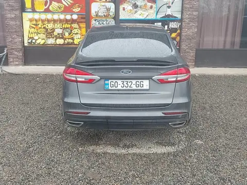 Ford Fusion 2020