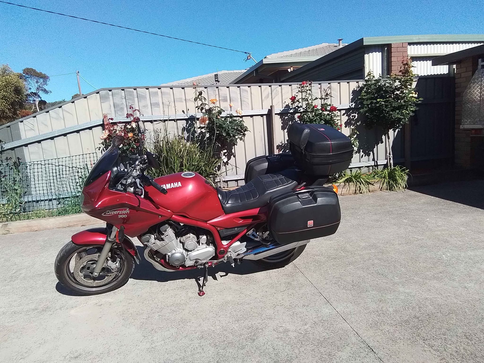 Yamaha Diversion XJ900 tur bisikleti