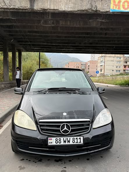 🚘 Վաճառվում է կամ փոխանակվում Mercedes-Benz 2009 — 3,700$