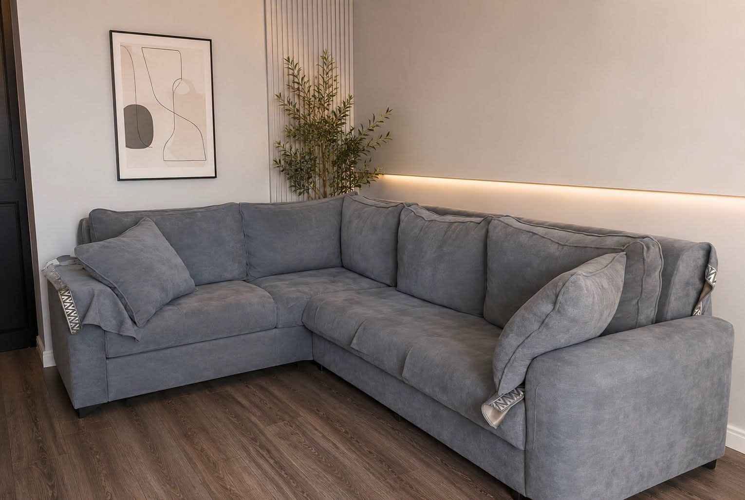 ერთი წლის კუთხის დივანი 285×215