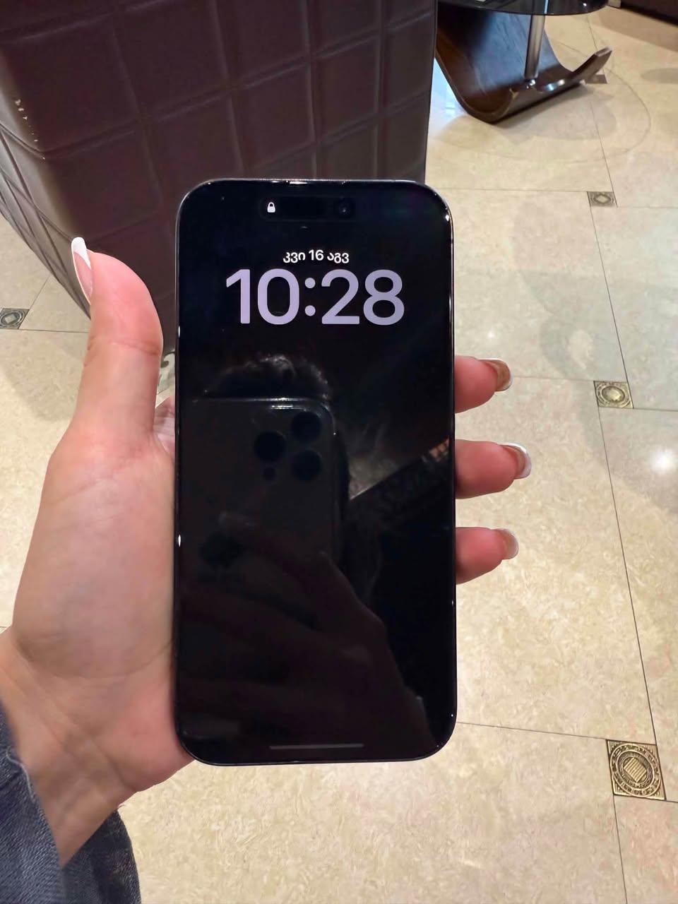 iPhone 15 Pro, 81% battery, with box