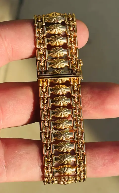 750 hallmark gold bracelet