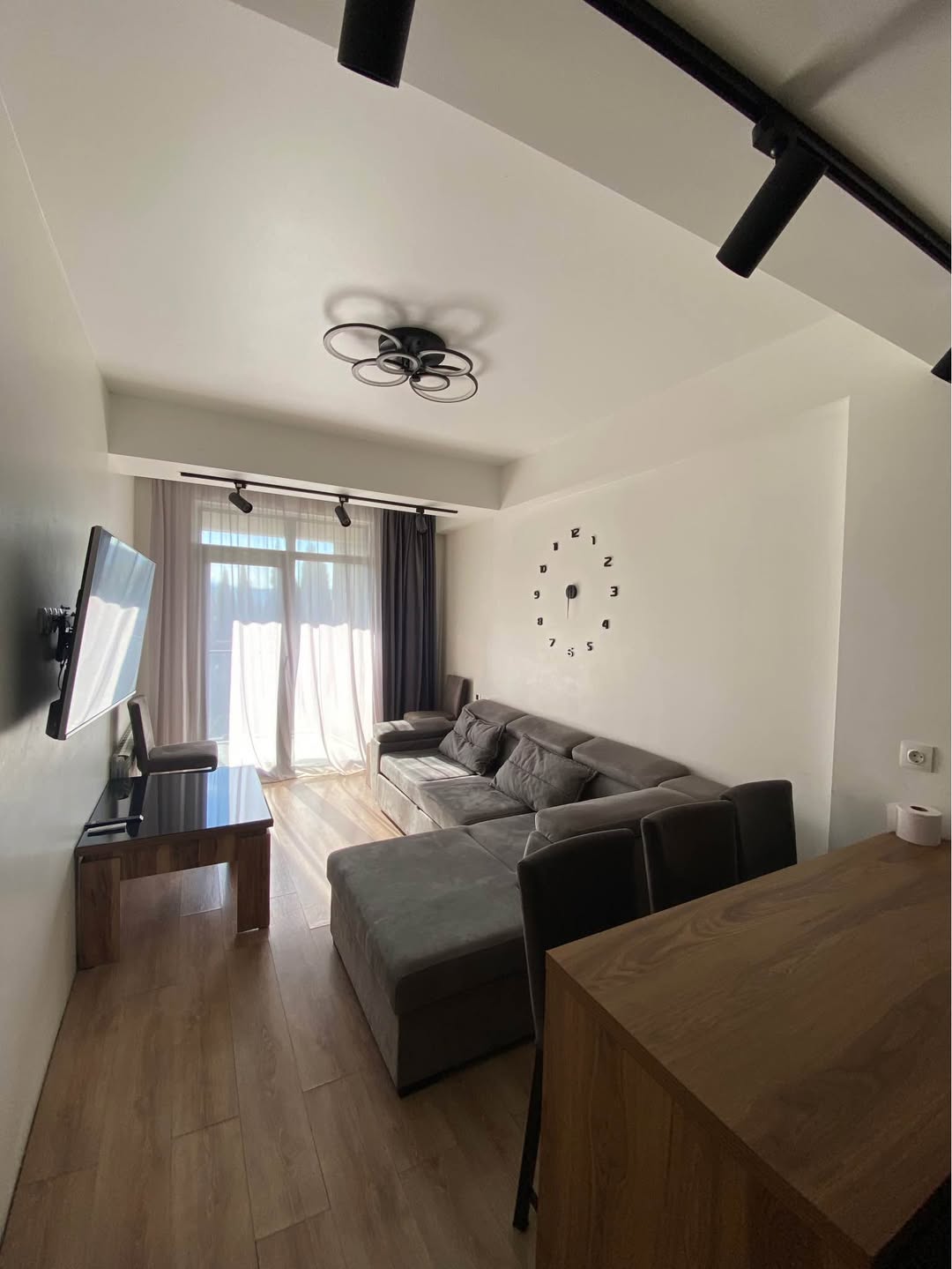 İcarəyə 2 otaqlı mənzil verilir, Tbilisi - $550