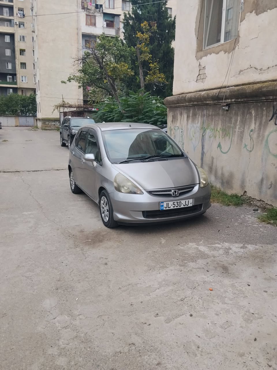 Վաճառվում է Հոնդա Ֆիտ 2003 թվականի 1.3 — 2,200$