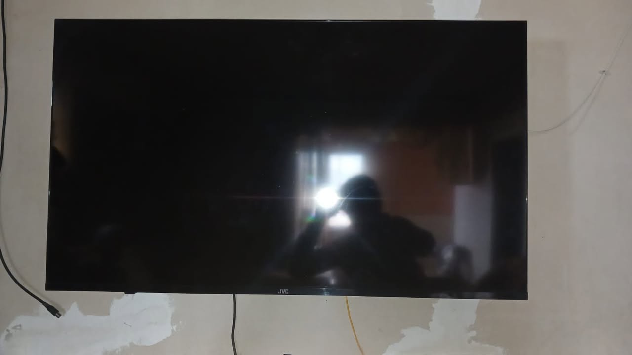 JVC televizor satılır, 43 düym, 109 sm — 50,000֏