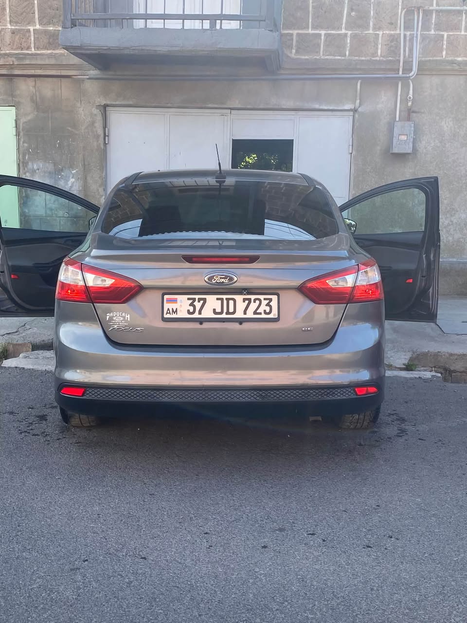 Ford Focus 2011 — 3,500$