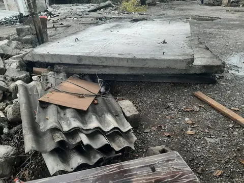 Şoveller, şifreler ve armatürler