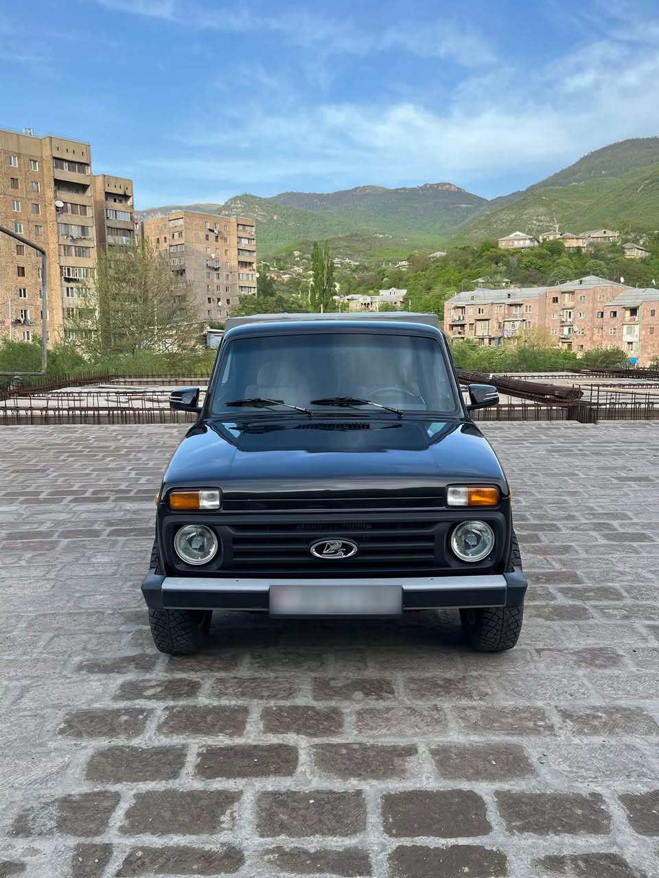 Lada Niva Pikap