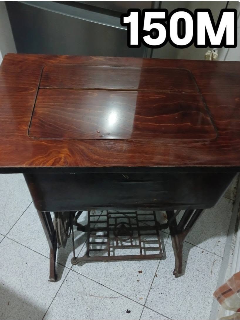 Tikka tikiş maşını, taxta tabla ilə