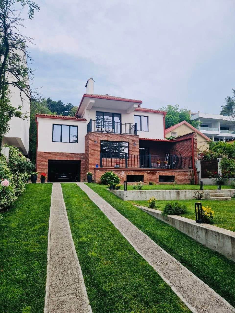 Satılık daire, Tiflis